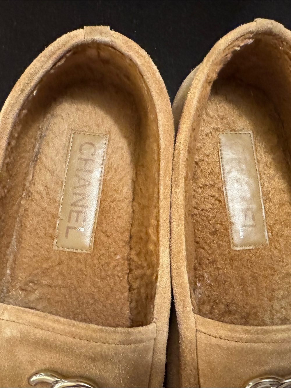 CHANEL Tan Suede Shearling-Lined Slip-On Loafers with CC Hardware - Picture 8 of 11